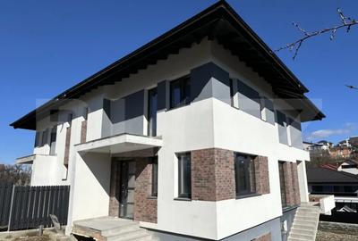 Casă cu 5 camere cu Teren 350 Mp în Central - 6