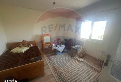 Casă cu 6 camere cu Teren 740 Mp în Vânători - 5