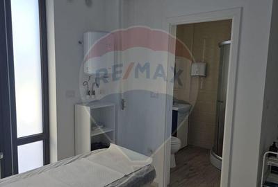 Spațiu comercial, de 105 mp, în Central - 7