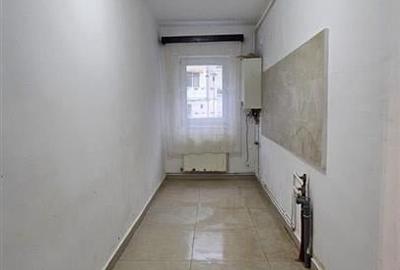 Garsoniera decomandata zona Vasile Aaron - 1