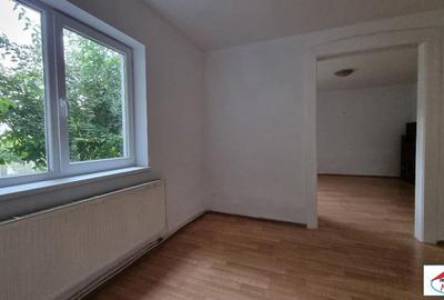 Casă cu 7 camere cu Canalizare în Semicentral - 8