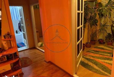 Apartament cu 4 camere decomandat, mobilat în Calea Moldovei - 6