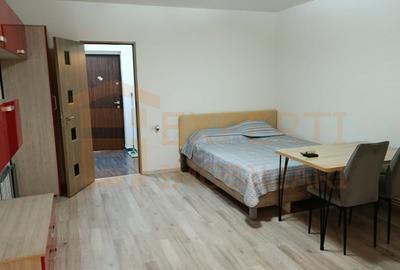 Garsonieră decomandată în Far - 6