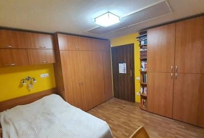 Apartament cu 3 camere semidecomandat în Astra - 3