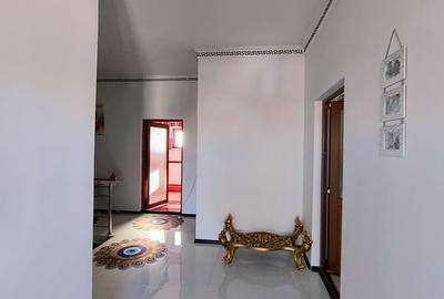 Medgidia | Casă cu 5 camere spațioasă - 12