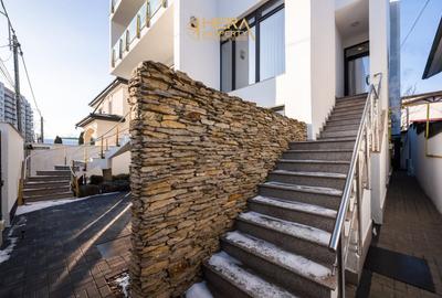 Casă individuală cu 8 camere cu Canalizare în Ultimul leu - 4