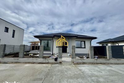 Casă cu 3 camere cu Teren 250 Mp în Prelungirea Ghencea - 10