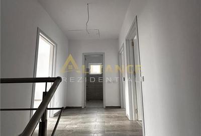 Duplex cu 4 camere cu Teren 290 Mp în Central - 7