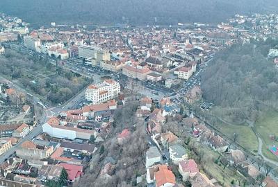 Teren intravilan, ultracentral. - 26