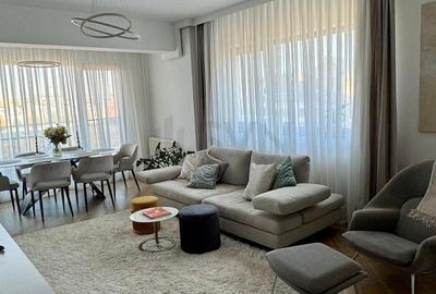 Apartament cu 3 camere semidecomandat, mobilat în Pipera