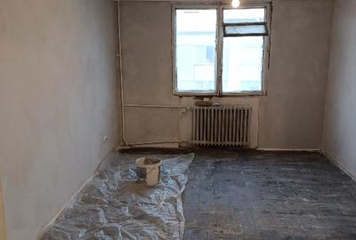 Vând garsonieră Piatra Neamț - 1