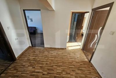 Apartament cu 4 camere decomandat în Central - 1