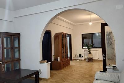 Mosilor Apartament spațios cu 4 camere, 106mp, Renovat, Centrala, 2 bai Mosilor Apartament spațios cu 4 camere, 106mp, Renovat, Centrala, 2 bai - 1