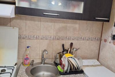 Apartament cu 2 camere decomandat în Bariera Vâlcii