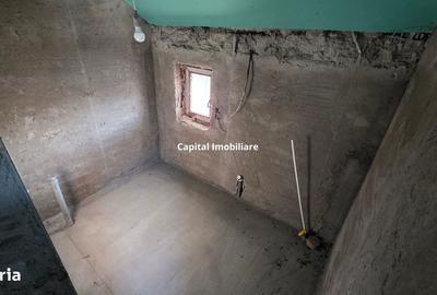 Casă cu 4 camere cu Teren 1056 Mp în Hinova - 4