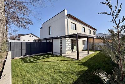 Casă cu 4 camere în Central - 2