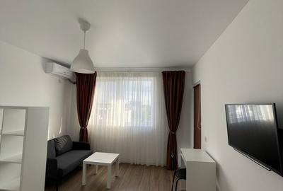 Garsonieră decomandată în Apărătorii Patriei