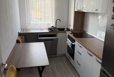 Apartament cu 3 camere decomandat în Central - 4