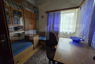 Casa individuala cu 4 camere, 581 mp teren, zona centrala, Sebes - 2