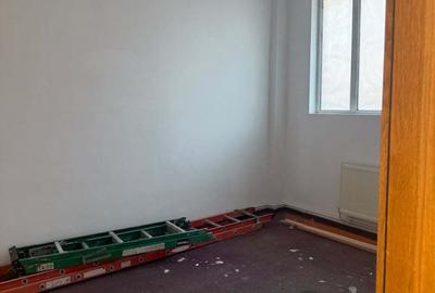 Spatiu Comercial - 8