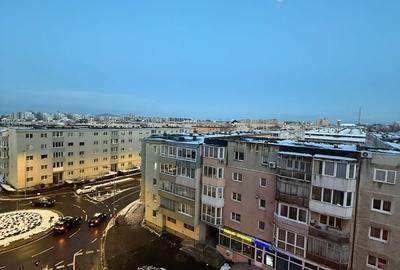 Apartament cu 2 camere decomandat în Tractorul - 2