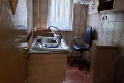 Malul Rosu, 3 camere semi, parter cu balcon, bloc beton, LIBER, sep gaze, repartitoare, acte la zi - 3