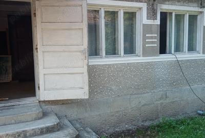 Casă cu 2 camere în Central