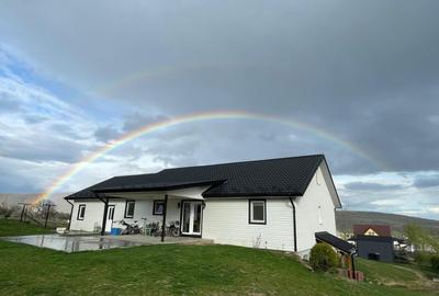 Casă cu 4 camere în Pătrăuți - 8