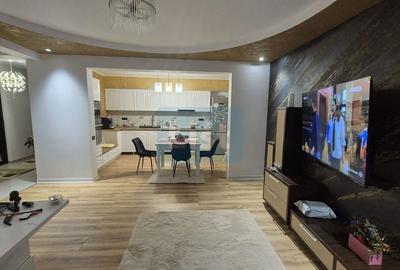 Casă cu 5 camere cu Teren 1100 Mp în Vânători - 3