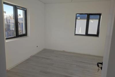 Casă individuală cu 4 camere cu Canalizare în Pantelimon - 3