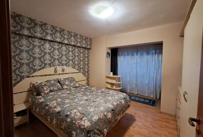 Apartament cu 4 camere decomandat în Central - 4