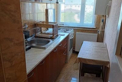 Apartament cu 2 camere nedecomandat în 14 Mai - 3