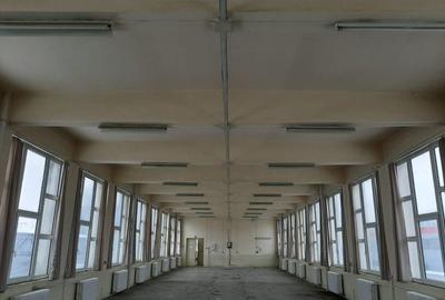 Spațiu industrial, de 1,359 mp, în Semicentral - 3