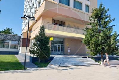Spatiu comercial  de inchiriat in zona centrala a mun Onesti - 11