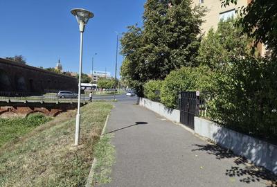 Apartament cu 2 camere decomandat în Medicină