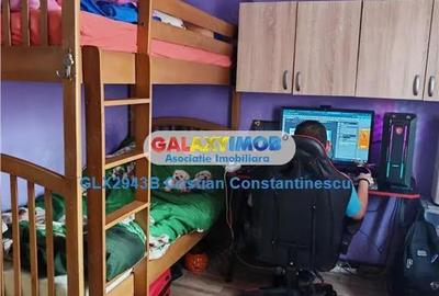 Apartament 3 camere,renovat, Piata Resita, sect 4 - 4