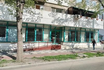 Spatiu comercial central Buzau, fost sediu de banca, de inchiriat Spatiu comercial central Buzau, fost sediu de banca, de inchiriat - 7