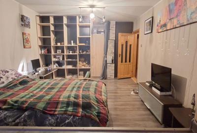 Apartament cu 3 camere decomandat în Central - 2