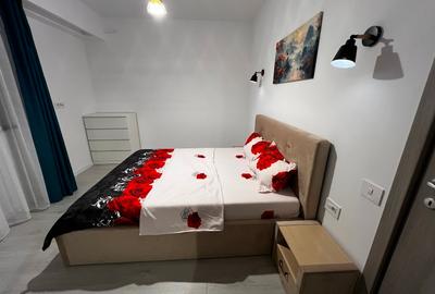 Apartament cu 2 camere decomandat în Păcii