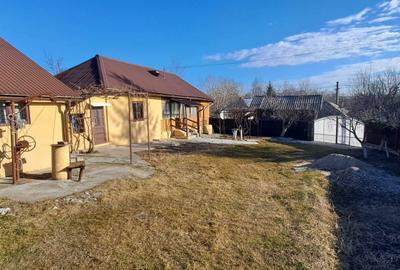 Casă cu 3 camere în Central - 1