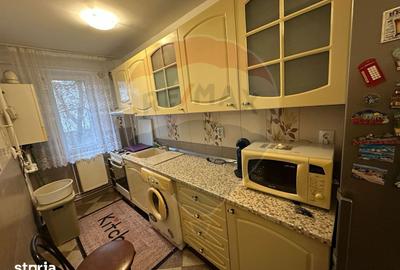 Apartament cu 3 camere, mobilat în Republicii - 9