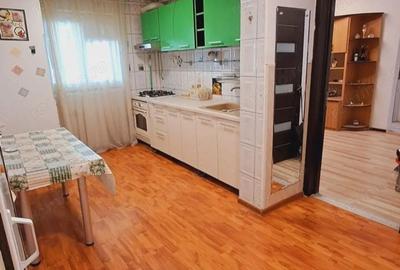Apartament cu 4 camere semidecomandat în Rahova - 4