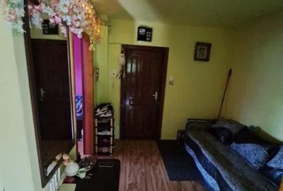 Apartament 2 camere decomandat, zona Garii, etaj 3. - 1