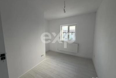 Apartament cu 4 camere decomandat în Central - 2