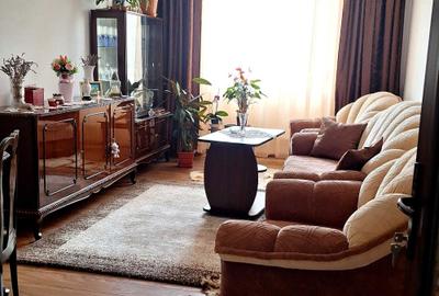 Apartament cu 2 camere decomandat în Petros