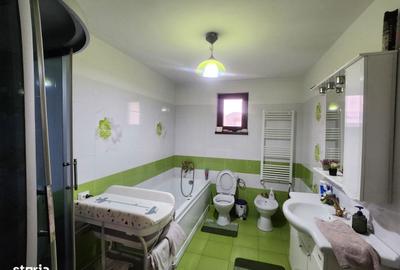 Casă cu 4 camere în Șerbănești - 17