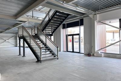 Spațiu comercial, de 640 mp, în Zona industrială - 7