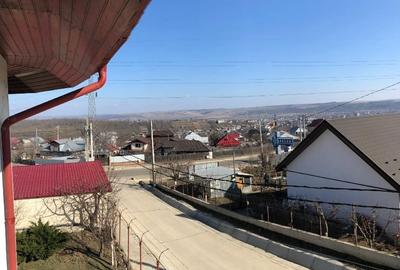 Casa /Vila  4 camere  P+1 - 3