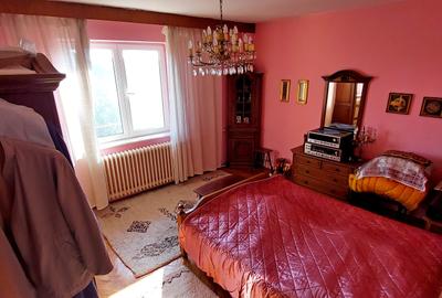 Casă cu 6 camere cu Canalizare în Centrul Istoric - 10