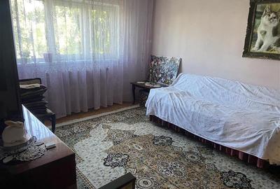 Apartament cu 3 camere decomandat în Gară - 2